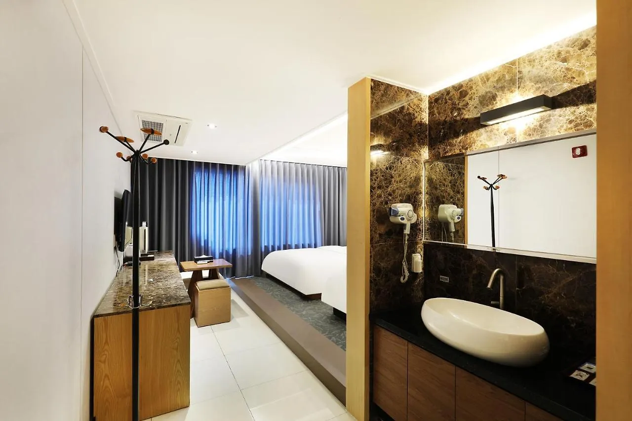 ***  Incheon Wolmido Dubai Tourist Hotel South Korea